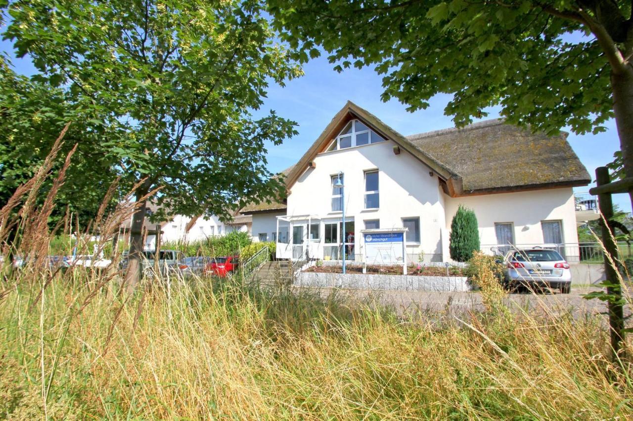 F-1010 Strandhaus Mönchgut Bed&Breakfast DZ 37 strandnah, inkl Frühstück Lobbe Exterior foto